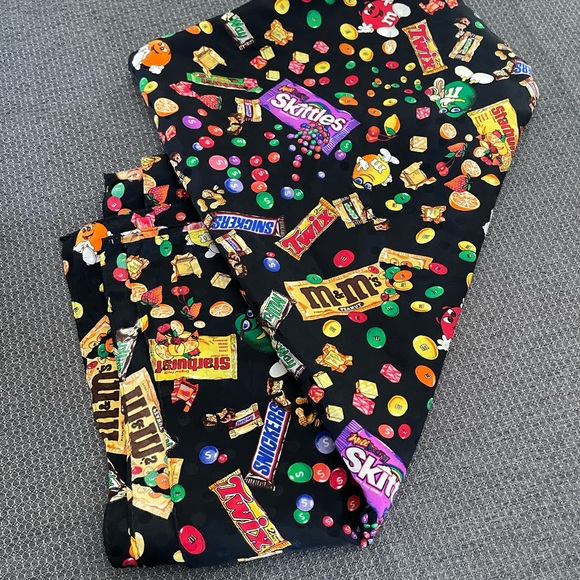 Mars candy silk scarf. Beautiful and fan. - Picture 4 of 7